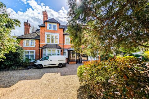 2 bedroom apartment to rent, Helme Lodge,  Lake Road, London