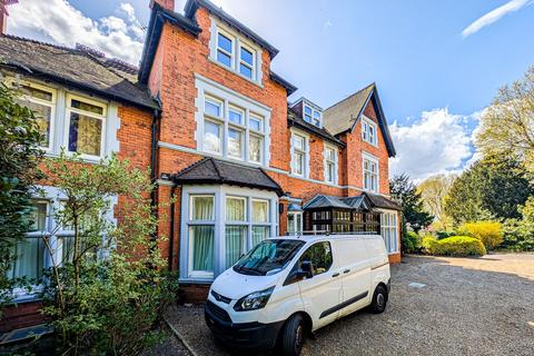 2 bedroom apartment to rent, Helme Lodge,  Lake Road, London