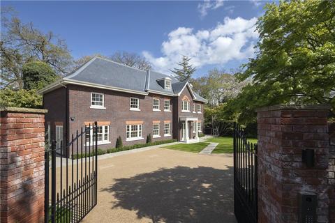 5 bedroom detached house for sale, Moor Park Gardens, Kingston Upon Thames, KT2