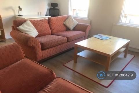 4 bedroom maisonette to rent, Musard Road, London, W6