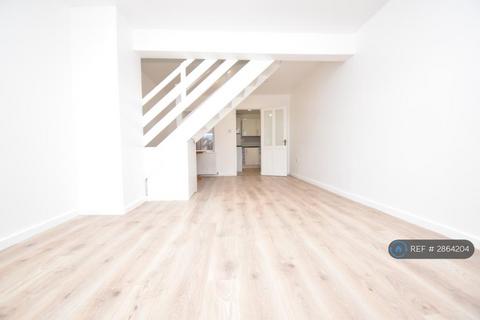 2 bedroom terraced house to rent, Manor Road, Erith, DA8