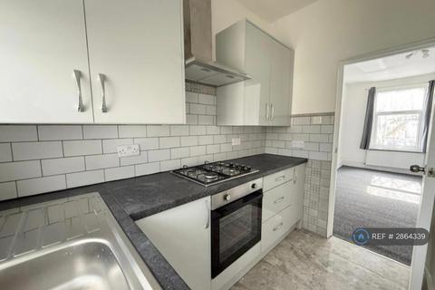 2 bedroom flat to rent, Stanley Road, London, E12