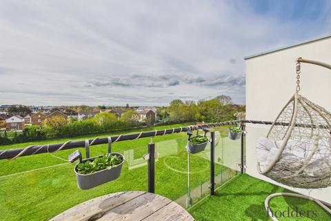 2 bedroom apartment for sale, Coxwell Apartments, Hawker Drive, Addlestone, Surrey, KT15