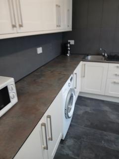 1 bedroom flat to rent, Simmons House, N7