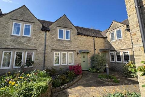 2 bedroom retirement property for sale, Lygon Court, Fairford
