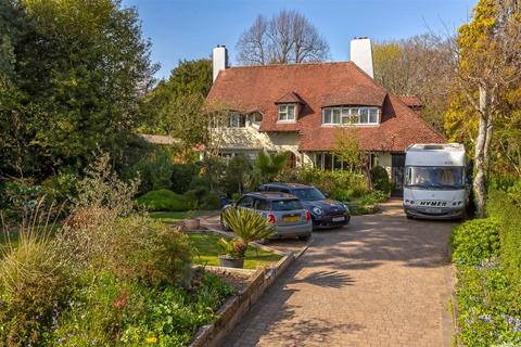 4 bedroom detached house for sale, Fourth Avenue, Worthing