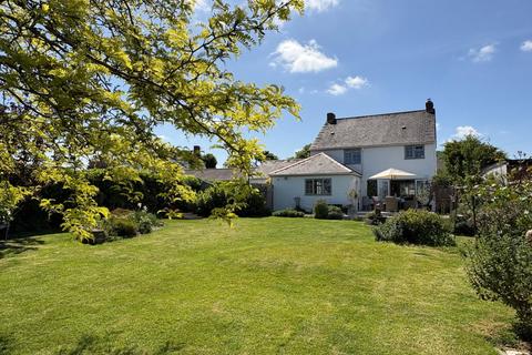 4 bedroom detached house for sale, Ermin Street, Gloucester GL3