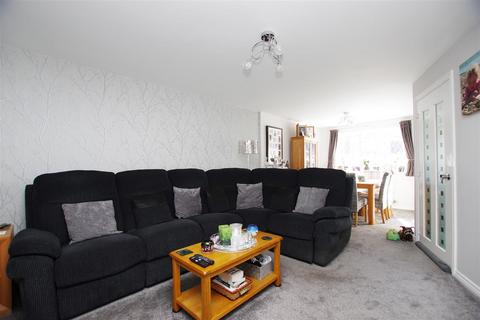3 bedroom detached house for sale, Parsley Close, Swindon SN2