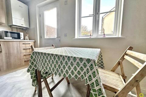 2 bedroom house for sale, Ffordd Nowell, Penylan CF23