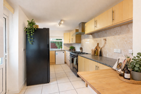 6 bedroom house to rent, Brentry Road, Bristol BS16