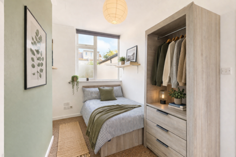 6 bedroom house to rent, Brentry Road, Bristol BS16