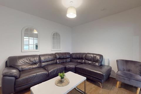 6 bedroom house to rent, Ferndale Road, Bristol BS7