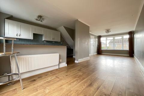 3 bedroom detached house for sale, Shelton Avenue, East Ayton, YO13