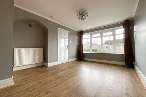 3 bedroom detached house for sale, Shelton Avenue, East Ayton, YO13