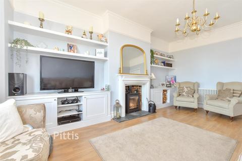 undefined, Newport Road, Cowes PO31