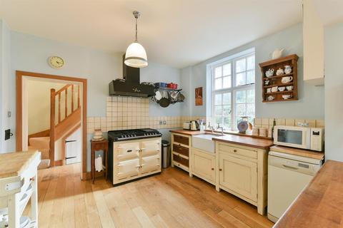 3 bedroom cottage for sale, Tadworth Street, Tadworth
