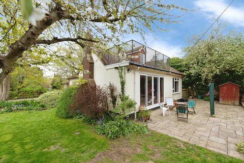 4 bedroom house for sale, Little Wakering Hall Lane, Great Wakering, Southend-on-Sea, Essex, SS3