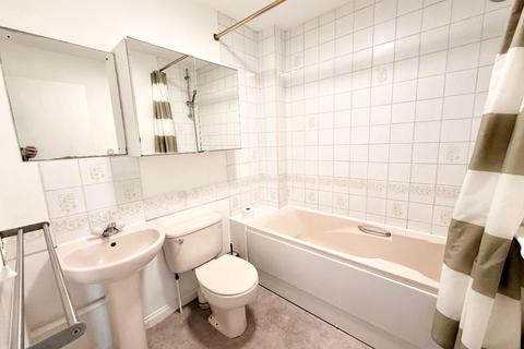 1 bedroom terraced house to rent, Arundel Way, Billericay