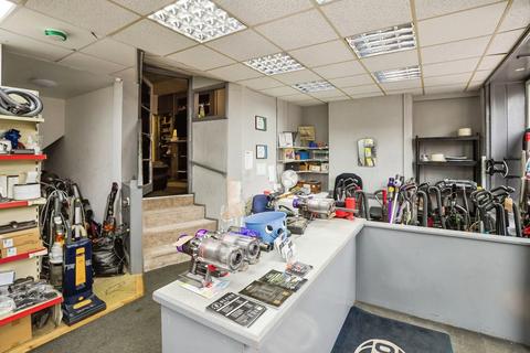 2 bedroom end of terrace house for sale, Market Street, Wirral, Merseyside, CH47