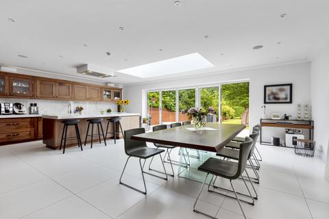 6 bedroom detached house to rent, Forest Drive Keston BR2