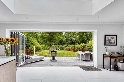 6 bedroom detached house to rent, Forest Drive Keston BR2