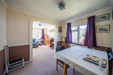 2 bedroom park home for sale, Chesham Road, Wigginton, TRING