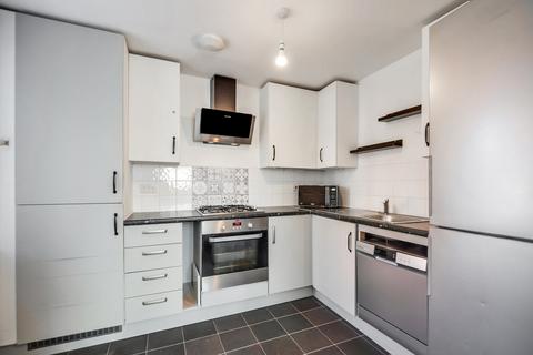 3 bedroom house for sale, at Fieldfare, Leighton Buzzard, Bedford LU7