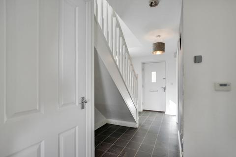 3 bedroom house for sale, at Fieldfare, Leighton Buzzard, Bedford LU7
