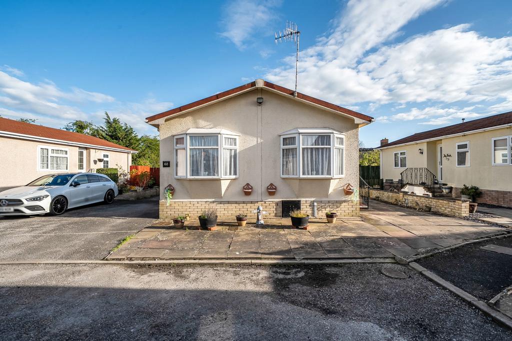 Bungalow exterior, driveway