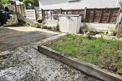 2 bedroom end of terrace house for sale, Dockacre Court, Launceston