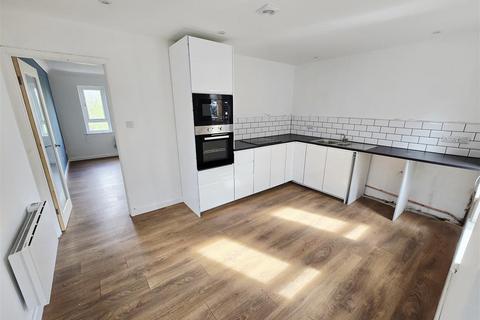 2 bedroom end of terrace house for sale, Dockacre Court, Launceston