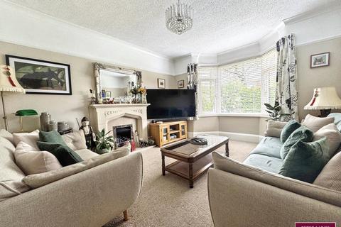 4 bedroom detached house for sale, Plas Avenue, Prestatyn, Denbighshire LL19 9NH