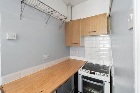 Studio to rent, Beatrice Avenue, Lipson, Plymouth