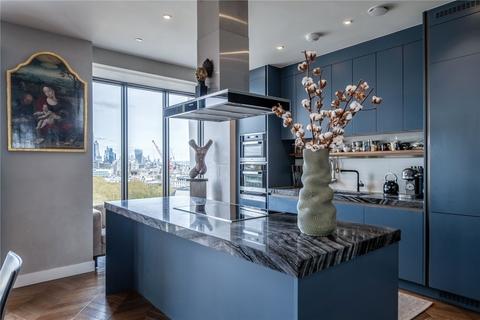 3 bedroom apartment for sale, Newton Street, London, WC2B