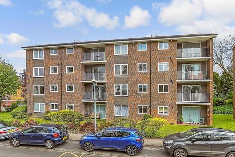 1 bedroom ground floor flat for sale, Clayhall House, Reigate RH2