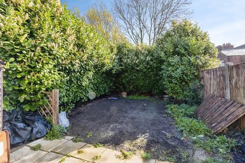 3 bedroom semi-detached house for sale, Peacock Avenue, Wakefield, West Yorkshire, WF2