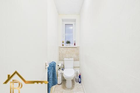 2 bedroom flat for sale, Dryden Towers Heaton Avenue, Romford, Essex, RM3