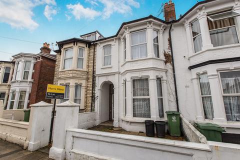 Studio to rent, Worthing Road, Southsea, PO5