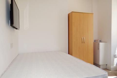 Studio to rent, Worthing Road, Southsea, PO5