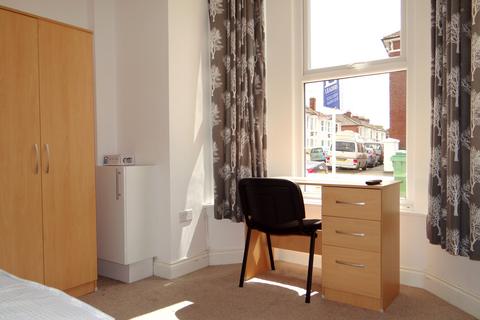Studio to rent, Worthing Road, Southsea, PO5