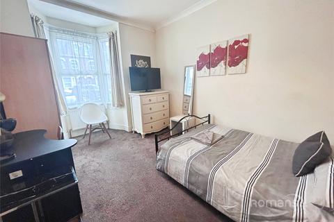 1 bedroom in a house share to rent, Caversham Road, Reading, Berkshire, RG1