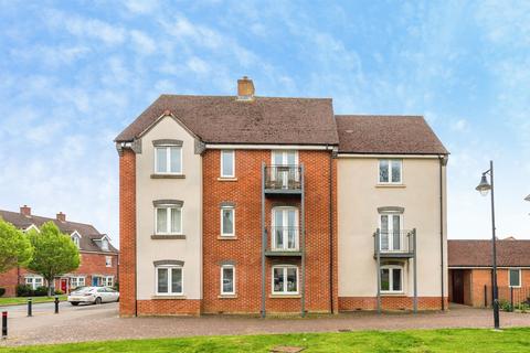 2 bedroom ground floor flat for sale, Piernik Close, Swindon