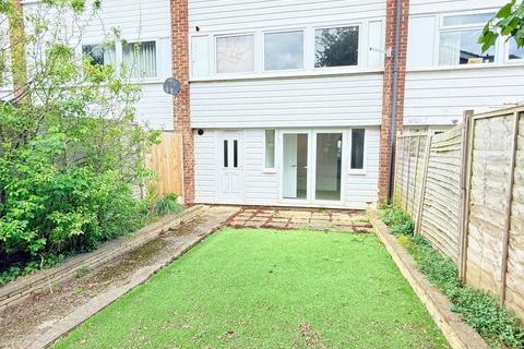 1 bedroom flat to rent, Fielden Way, Newmarket
