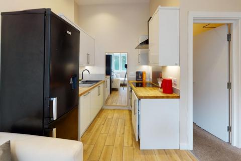 3 bedroom flat to rent, 94e Whiteladies Road, Bristol BS8