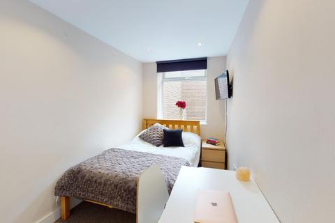 3 bedroom flat to rent, 94e Whiteladies Road, Bristol BS8
