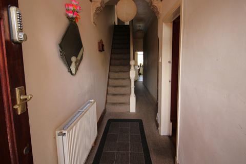 4 bedroom terraced house for sale, Shrewsbury Street, Old Trafford, Manchester. M16 7NY