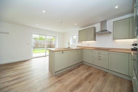 2 bedroom detached house for sale, Holt Drive, Loughborough, LE11
