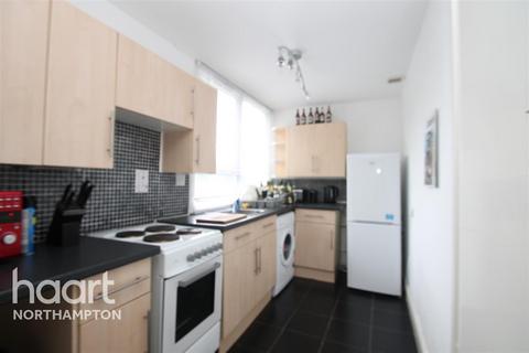 1 bedroom flat to rent, Gadesby Court