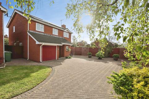 House - Bullfinch Close, Worcester, Worcestershire, WR5