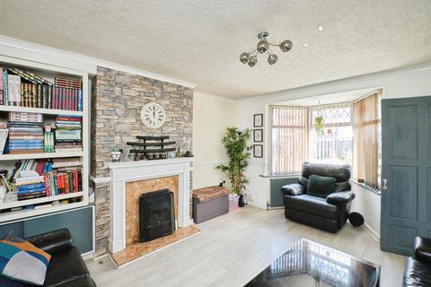 4 bedroom semi-detached house for sale, Denton Grove, Stechford, Birmingham